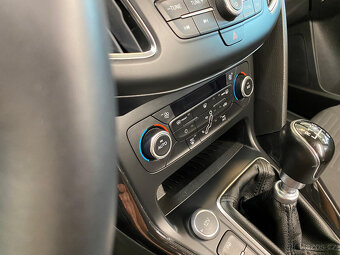 Ford Focus MK3 1.5 EcoBoost kombi 110kw Titanium 1. maj. ČR - 14