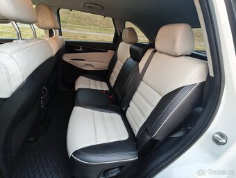 Kia Sorento - 14