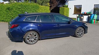 Toyota Corolla 2.0 HYBRID GR odpočet DPH - 14