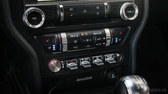 Ford Mustang, V8 GT 5.0/336kW 1.maj ČR - 14