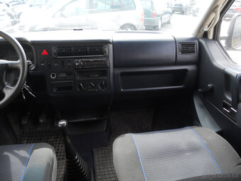 Volkswagen Caravelle 2.5 TDi 111Kw - 14