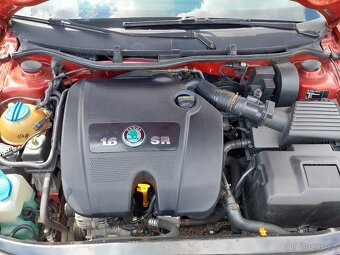 Škoda Octavia Combi 1,6i - 14