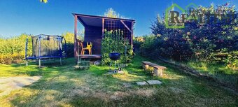 Prodej zahradního altánu v žádané zahrádkářské osadě Hliník  - 14