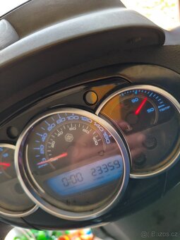 Piaggio Beverly 125i.e - 14