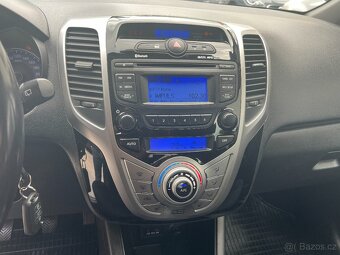 HYUNDAI ix20 1.4i 66 KW PDC TEMPOMAT VYHŘ.SEDADLA 2xALU KOLA - 14