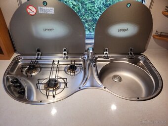 Karavan Hobby excellent 495 obytný přívěs 2010 - 14