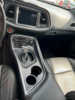 Dodge Challenger 6.4 SRT - 14