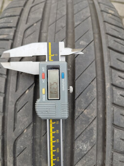 letni pneu 215/55 R17 - 14