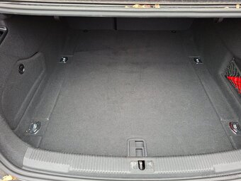 AUDI A6 LIMOUSINE - 14