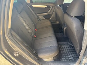 VW PASSAT 1.6TDI 77KW B7 COMBI, 2012, NAVIGACE. - 14