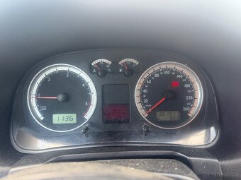 Volkswagen Bora 1,9 TDi kombi - 14