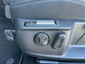 Volkswagen Passat 2.0TDI 110kW 1.majitel Manuál - 14