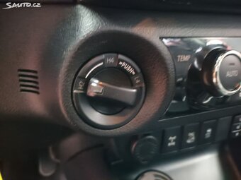 Toyota Hilux, 2.4D-4D110kw aut. CZ DPH - 14
