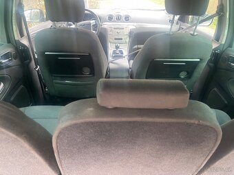 Ford S-max 2.0tdci 100kw 7místné,2009,tažné zařizeni,najeto - 14