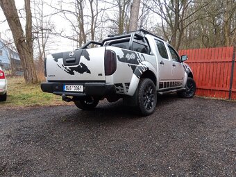 Navara D40 3,0 V6 - 14