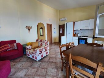 Kalábrie: Stylová vilka, top cena, s dechberoucím panoramate - 14