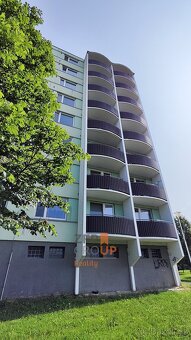 Pronájem bytu 1+1 o rozloze 32 m2 + balkon + Garáž, ulice Za - 14