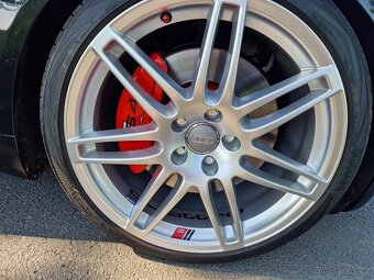 Audi S4  4.2   V8 - 14