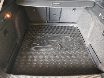 Škoda Superb III kombi 2,0 TDI L&K - 14