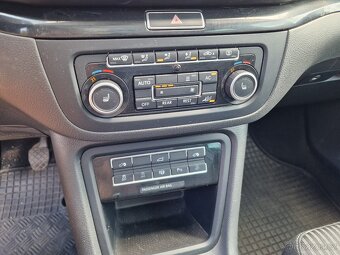 Seat Alhambra 2,0TDI 7MÍST STYLE WEBASTO - 14