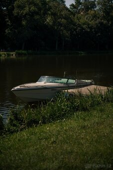 motorový člun Aquaviva Nouvo 6 osob, 4,2L V6 OMC - 14