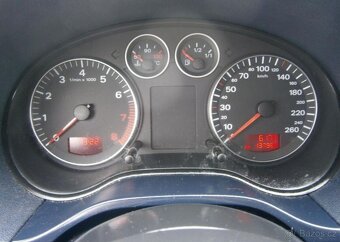 Audi A3 1.6i Digi klima,serviska benzín manuál 85 kw - 14