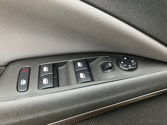 Opel Crossland X 1.2i Automat 2020 ČR jen 59tkm Innovation - 14