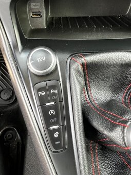 Ford Focus Combi edice Red & Black - 14
