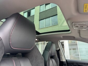 MG EHS PHEV Luxury 1.5 190kW AUT. Panorama ACC Keyless 360° - 14