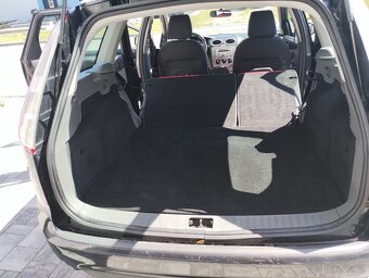 Ford Focus kombi 1.6 benzín - 14