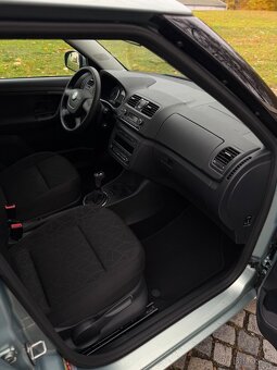 Škoda Fabia 2 1.6 tdi 77kw facelift combi super stav výbava - 14