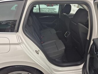 Škoda Octavia Combi 2.0TDi,110kw,DSG,17ALU - 14
