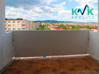 Byt v dispozici 4+1(+lodžie) o výměře 93 m², Ostrov - 14