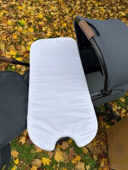 Kočárek Maxi-Cosi Plaza+ s originálním příslušenstvím - 14