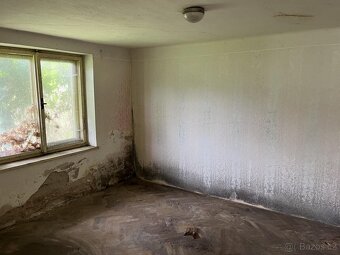 Prodej domu k demolici s krásným pozemkem o výměře 2095 m2 v - 14