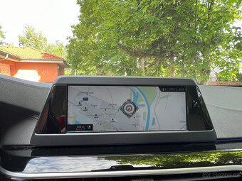 BMW Rad 5 520i Luxury Line AKO NOVÉ KÚPENÉ V MADARDKU 1,MAJI - 14