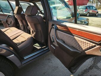 Mercedes-Benz W124 300D Turbo,Automat,Tažné,Šíbr - 14