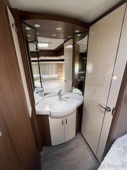 Obytný přívěs 2019 Hobby Prestige 720 UKFE 7 míst DPH - 14