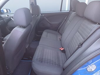 Benzínová Škoda Octavia Tour 1.6. - 14