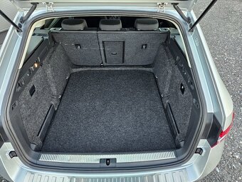 Škoda Superb  2.0 l TDI 110KW  DSG - 14