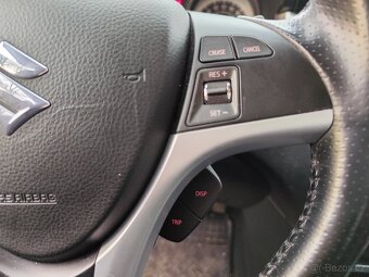 Suzuki Kizashi 2.4, 4x4, automat - 14