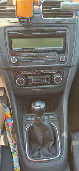 VW Golf VI 1,6 TDi ,Climatronic,nez. topení - 14