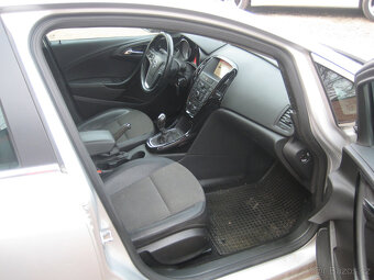 OPEL ASTRA 1.6 CDTi 81KW ČR SERVISKA - 14