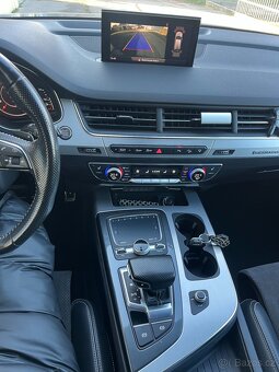 Audi Q7 3,0 TDi S-line Quattro - 14