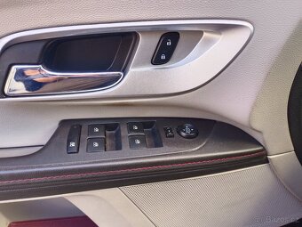 Chevrolet Equinox 3.0 benzín Top - 14