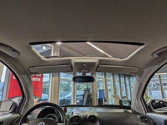 Volkswagen New Beetle 2.3 V5 125kW SPORT EDITION, ŠÍBR, KŮŽE - 14