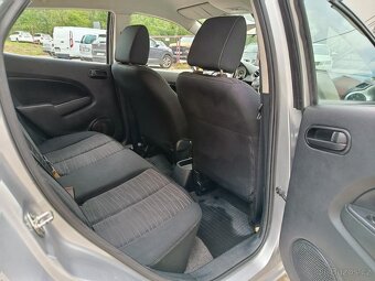 Mazda 2 1.3i 63 Kw 4 valec 64 Tis Km  Nikdy nehavarováno - 14