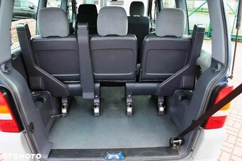 Auto pre vozičkárov s rampou s ručným ovládaním - 14