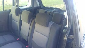 Mazda 5,2.0i,xenony,7 míst - 14