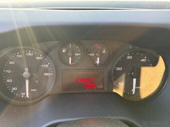 PRODÁM IVECO DAILY S HYDRAULICKÝM ČELEM L2H2 35S180 3,0HP - 14